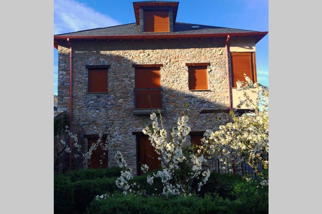 Casa del Poeta Villa Corullón Exterior foto